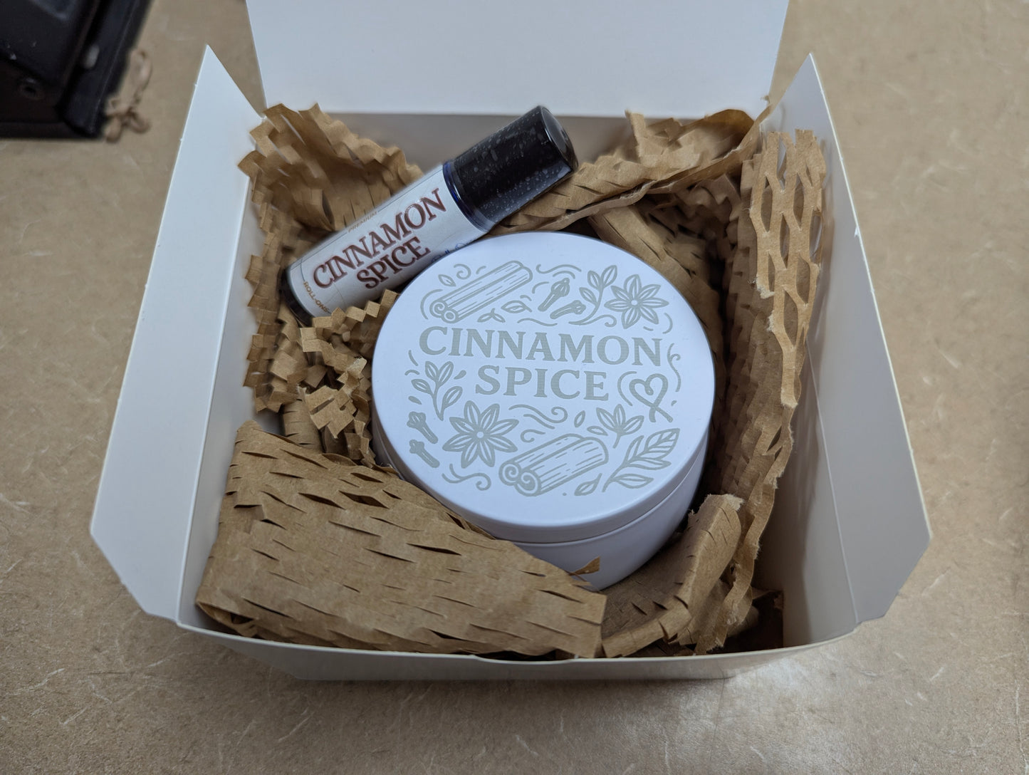 Cinnamon Spice ResilDuo™ Bundle – Tranquil Candle (8oz) + Roll-On Oil | Cozy Autumn Scent